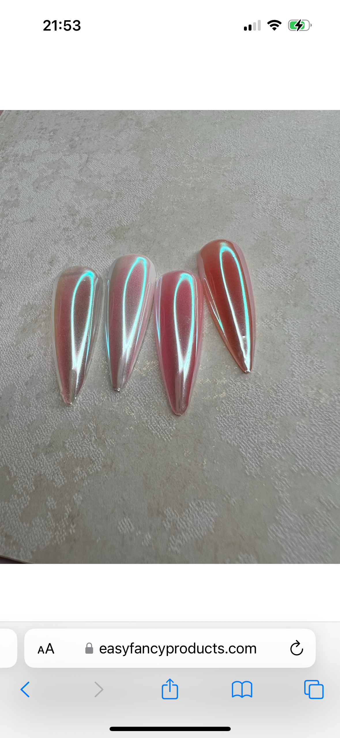 Queen Blush Pearl Chrome 1g