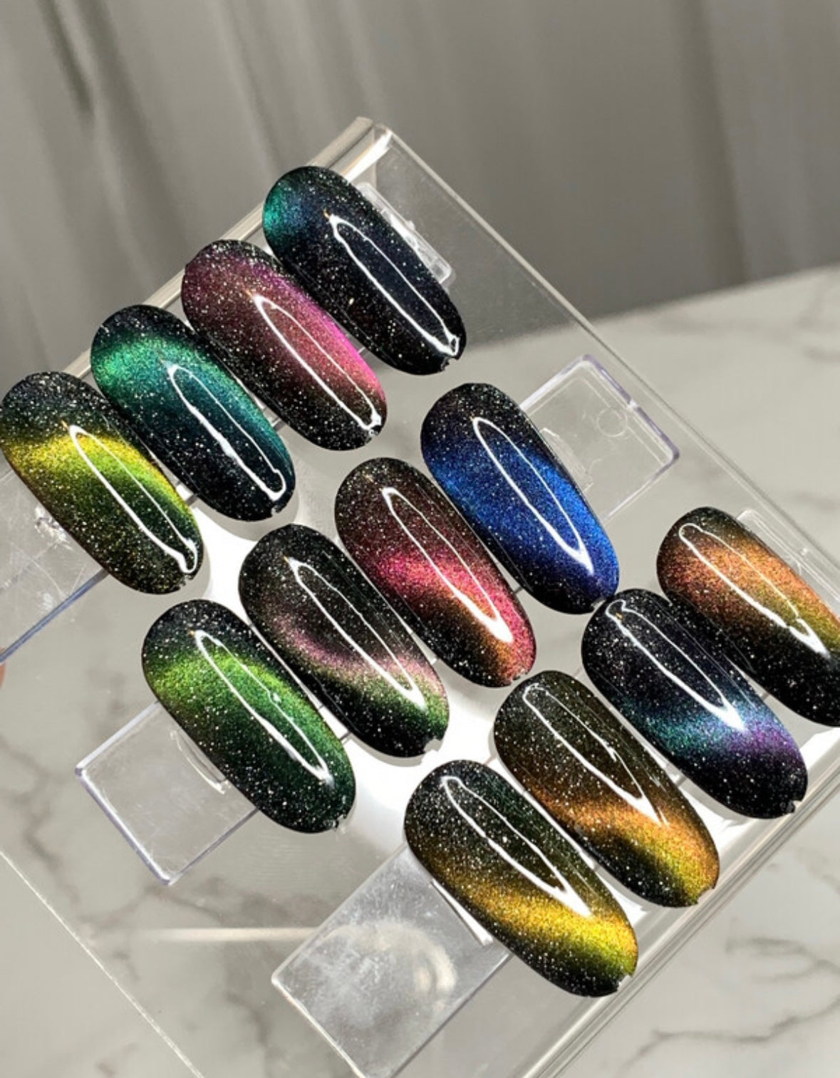QUEEN FLASH CHAMELEON CATEYE